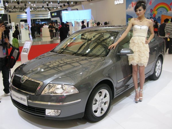 Момичетата на автосалон Шанхай 2009