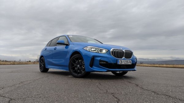 Премиум марките традиционно понасят по-леко кризите. При BMW спадът спрямо първите десет месеца на 2019 е 17.8%, което е достатъчно да увеличи пазарния дял на марката с половин процент, до 5.2%. 
