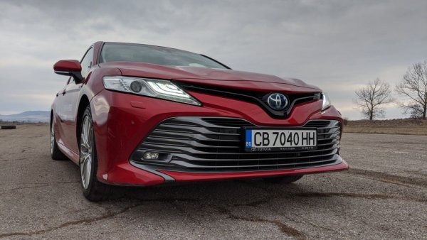 Изцяло хибридизираната гама бе сериозно предимство за японците след въвеждането на новите глоби за емисии в ЕС. Спадът спрямо 2019 е само около 17 на сто, пазарният дял пораства до 5.4%. 
