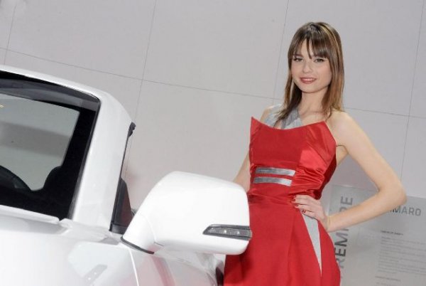 Момичетата на автосалон Женева 2011