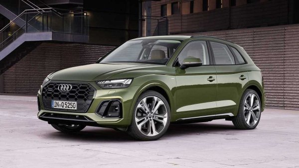 При Audi Q5 също има малка разлика в разхода между стандартния SUV и версията SUV-купе (Sportback). Нормалният вариант (на снимката) е с по-добър Cx 0 – 0,30 срещу 0,31, но височината и широчината на двата автомобила са напълно идентични.