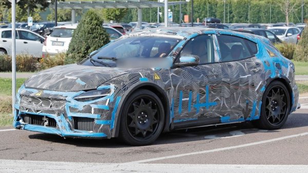 Засега това е кодовото название на първото електрическо Ferrari, което трябва да се превърне с символ на прехода на марката към задвижване с нулеве емисии. Новият модел ще предложи дизайн, съчетаващ черти на Maserati Levante и Ferrari Roma, които са съчетани с огромна производителност.
