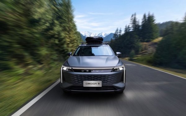 Omoda 9