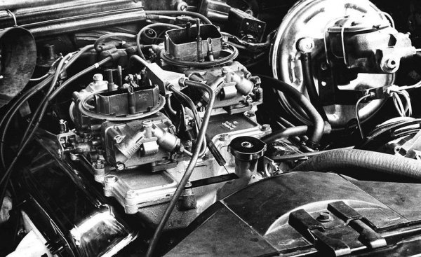 Stromberg, Weber, Holley, Carter, Thermoquad... Двуцевен, трицевен, четирицевен... Имаше десетки марки и типове от тях, но ги обединяваше едно: всички карбуратори бяха калпав начин за доставяне на горивната смес, и се нуждаеха от периодични грижи. Нашествието на инжекцията и директното впръскване ги прати в музеите. Но пък и отстраняването на повредите стана несравнимо по-сложно. 
