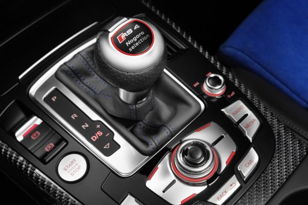 Audi RS4 Avant Nogaro