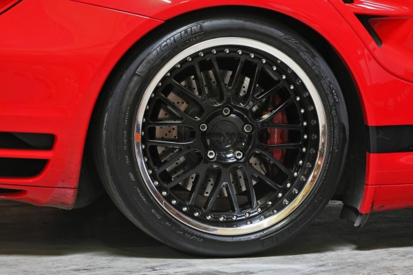 Porsche 911 Turbo с тунинг от DKR