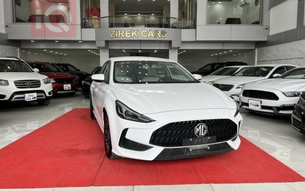 Някогашната английска, а сега китайска марка вече има много сериозно присъствие на някои европейски пазари. MG обаче няма никакво намерение да минава на агенционен принцип и обяви, че нейните дилъри са "ценени партньори". 
