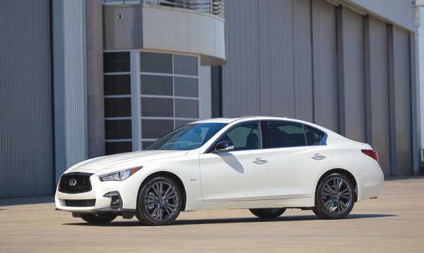 Години на производство – от 2016 досега.

Модели, на които се среща: Infiniti Q50 и Q60, Nissan: 400Z и Skyline

Трилитровият битурбо двигател Nissan VR30DDTT се появи през 2015 и бързо се настани под капака на водещите модели на групата. Може да се намери на Infiniti Q50 и Q60, Nissan 400Z и Skyline от последните години. Именно при тези модели двигателят се представя впечатляващо, съчетавайки спортен характер и отлично сцепление в целия диапазон на оборотите.
