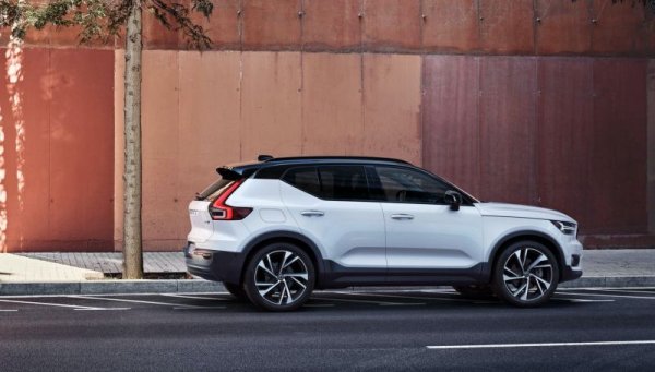 21. Volvo XC40 - 35 976
22. Dacia Duster - 34 997
23. Mercedes A-Class - 34 936
24. Hyundai Tucson - 33 861
25. BMW Серия 3 - 33 680
26. Ford Kuga - 30 944
27. Tesla Model 3 - 30 433
28. VW T-Cross - 29 662
29. Audi A3 - 29 130
30. BMW Серия 1 - 28 935