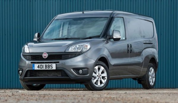 Италианската марка отбелязва спад от 40 автомобила спрямо постижението си през 2020, и от цели 135 спрямо 2019. Очакват се и промени в дистрибуционната схема на марката в България. 

Най-продавани модели:
Fiat Doblo - 32
Fiat Ducato - 27
Fiat Tipo - 25
Fiat 500 - 20
