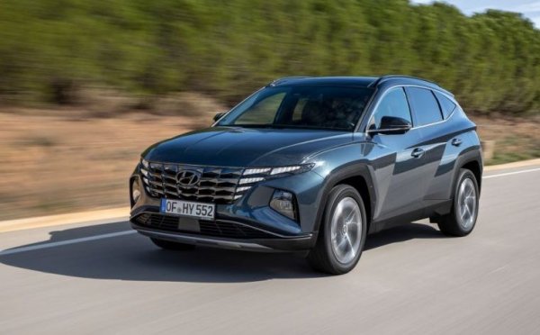 И корейската марка засега отчита по-добри резултати, отколкото през 2020 и 2019. Заслугата е основно на кросоувърите Tucson и Kona. 

Най-продавани модели:
Hyundai Tucson - 94
Hyundai i20 - 83
Hyundai Kona - 51
Hyundai Santa Fe - 29
Hyundai i10 - 27
