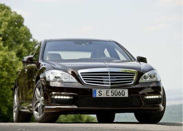 Mercedes-Benz S63 AMG  2011