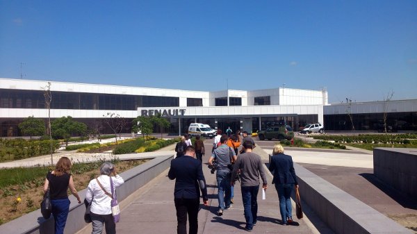 В кухнята на автомобилите Dacia