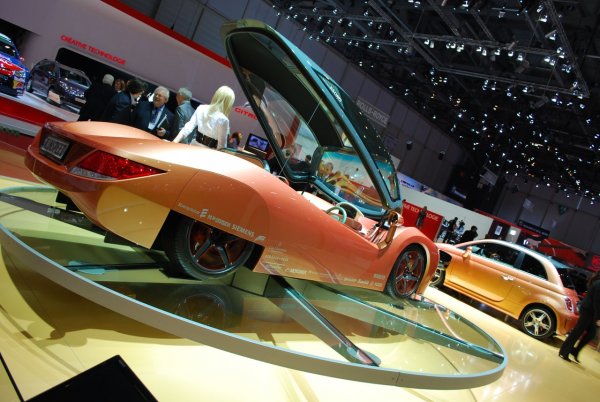 Женева 2009 / Rinspeed iChange 