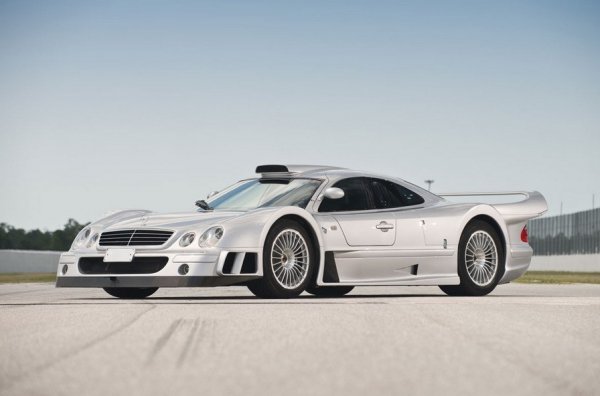 През 1997 Mercedes се записва за участие в световния GT шампионат &ndash; но заради правилника на FIA трябва да гарантира, че състезателните му машини ще имат и цивилни, предлагани на пазара версии. Така се ражда CLK GTR, вписан официално в &bdquo;Рекордите на Гинес&ldquo; като най-скъпия сериен автомобил в света, с цена 1 547 620 долара. За тези пари не получавате кой знае какъв комфорт &ndash; към оголената състезателна машина Mercedes прибавя само кожен салон и прост климатик. Но получавате доста скорост: двигателят е доработен от Ilmor и вече дава 612 конски сили, 3.8 секунди от 0 до 100 км/ч и максимална скорост от 344 км/ч. Произведени са само 25 екземпляра. 
