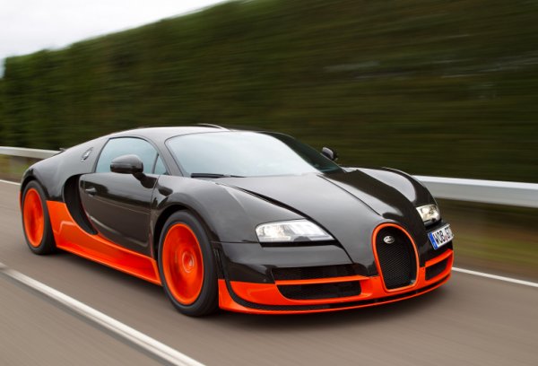 Само за това Veyron да стане „възможен за каране” са били необходими изключителни инженерни усилия.