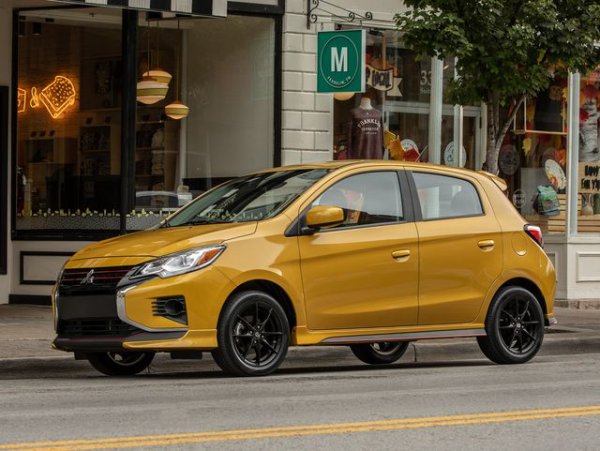 Още един модел за американския пазар, който струва по-малко от 15 000 долара. Хечбекът е определян като добра покупка за непретенциозни шофьори, които искат единствено да стигнат от точка А до точка Б и нямат особени претенции за мощност на двигателя и за оборудване на автомобила им.