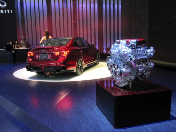 Infiniti Q50 Eau Rouge	