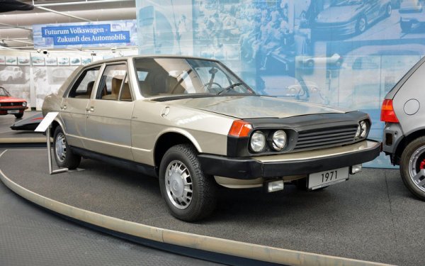 Разработен в рамките на проект на Министерството на транспорта на САЩ за създаване на автомобил, който да защити пътниците от смърт по време на ПТП. За целта предницата е направена от ударопоглъщаща пластмаса, а в салона е монтирано "меко" табло. Някои от тези решения са планирани да бъдат използвани в серийни модели.
