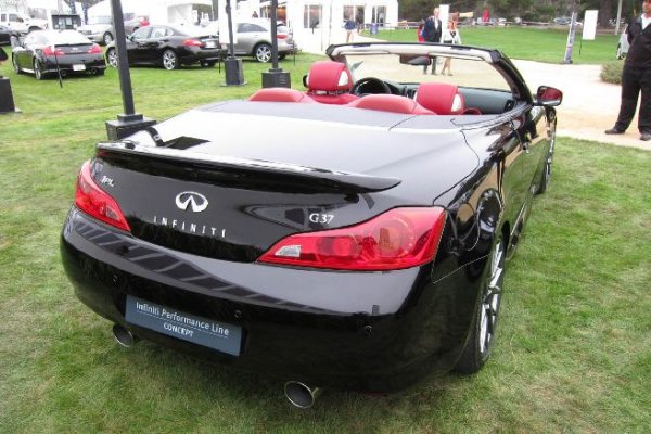 Infiniti IPL G Convertible на изложението Pebble Beach Concours dElegance