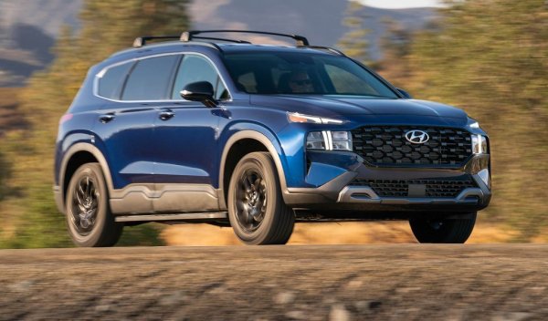 Това е семеен автомобил, който предлага удобство и добре обзаведен интериор. Той беше обявен за един от 14-те най-добри нови и обновени кросоувъри за 2021 г. и за един от 12-те най-добри семейни автомобили за 2021 г. В допълнение към икономичния си бензинов двигател, има и хибриден вариант. Носител е на наградата за най-добра покупка и е един от най-добрите хибридни модели на цена от над 40 000 долара.