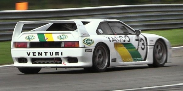 Бизнес планът на бутиковия френски производител първоначално бе да произведе суперавтомобил за участие в собствени състезателни серии, в които заможни ентусиасти да си плащат, за да карат. Схемата обаче не проработи много добре и бяха създадени само 86 бройки от модела 400. От тях само 13 бяха годни за нормални пътища, така че днес това е абсолютна рядкост. 
