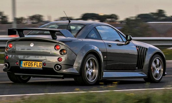 През 2005 г. обаче MG Rover беше в ужасно финансово състояние и просто нямаше как да оцелее до края на годината. Факт е, че SV-R нямаше как да се превърне в основен източник на печалби, но можеше да бъде брилянтен спортен автомобил, който да възроди интереса към марката. В крайна сметка бяха направени само 82 бройки, след което фирмата влезе в продължителен и грозен процес на ликвидация.