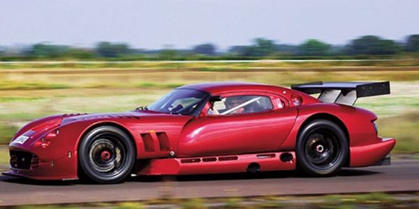 TVR Speed ​​12 всъщност така и не стигна до производство, но дори това да беше станало, колата щеше да излезе в малък тираж. И няма как да бъде другояче, при условие, че е оборудвана със 7,7-литров V12 двигател с мощност 1000 к.с., като в същото време не разполага с никакви асистенти на водача.