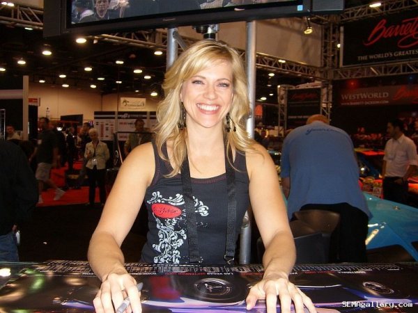 Момичетата на SEMA 2008