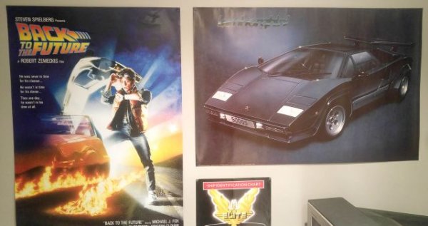 "Серийното" производство започна през 1974 и продължи малко над 16 години, до 1990. За това време бяха произведени едва 1975 бройки. 
Но също така бяха произведени и няколкостотин милиона плаката, украсявали момчешките стаи. За две поколения хлапета Countach беше абсолютната кола на мечтите. И вероятно си остава дори и до днес. 
