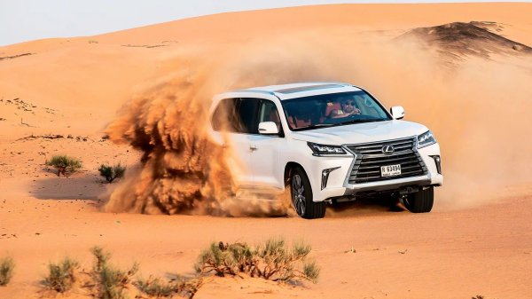 Години на производство: 2007&mdash;досега

Монтира се на: Toyota Land Cruiser 70, Land Cruiser 200, Lexus LX450d

Чугуненият блок на V8 двигателя 1VD-FTV със затворена риза на охлаждане е комбиниран с алуминиеви цилиндрови глави с хидравлични повдигачи. Горивната система използва Common Rail на Denso, а ангренажният механизъм е комбиниран. Може да има един или два турбокомпресора, като дори битурбо версията не се смята за проблемна.
