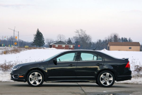 Ford Fusion Sport 2010
