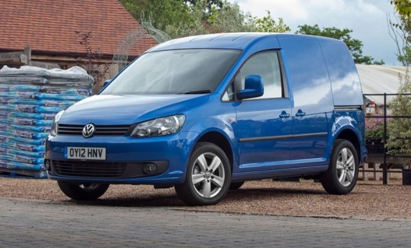 "Баничарката" на VW е традиционно популярна на вторичния пазар у нас, но тази година интересът се увеличава чувствително - 34% повече регистрации за първото тримесечие в сравнение със същия период на 2024. И съответно - първо попадане в Топ 20. 
