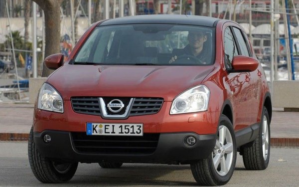 Беше време, когато Qashqai бе най-продаваният употребяван кросоувър в България. Сега е едва пети по популярност, но все пак отчита 10% спрямо миналата година. 
