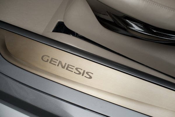 Hyundai HCD-14 Genesis Concept