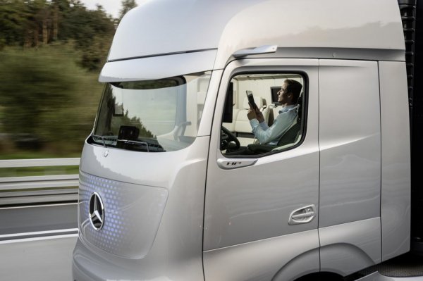 Mercedes-Benz Future Truck 2025 