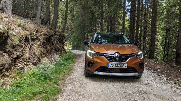 Новият пазарен лидер, благодарение на цели 576 нови регистрации през юли (при 348 през юни). С категория N1 са 530 от тези 1852 автомобила, а отписаните за реекспорт са 132. 
