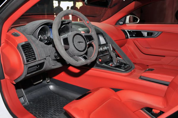 Лос Анджелис 2011 - Jaguar С-X16 Concept