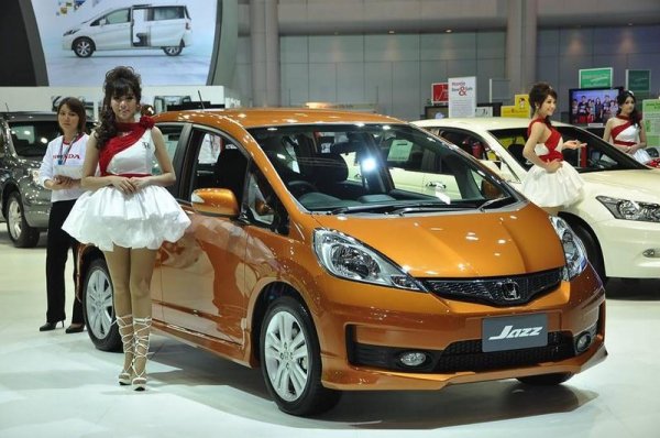 Момичетата на автосалон Банкок 2011