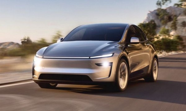 Най-продаваната кола в Европа за по-миналата година загуби почва в последните месеци, но си остава най-търсеният нов електромобил у нас - където се поръчва най-вече от Австрия и Германия. Регистрациите са се увеличили с 6 спрямо същия период на 2024 (+8%).

