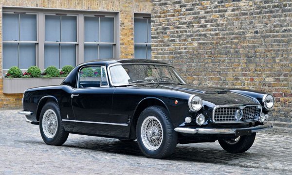 Ръстът на пазара не означава, че всички класически модели поскъпват еднакво. Всъщност има достатъчно примери за автомобили, интересът към които намалява. Средната продажна цена за Maserati 3500 GT е намаляла с 34% за последните пет години. Тази на френския Facel Vega HK 500 e спаднала с 32%. Porsche 911 2.7 RS е поевтиняло средно с почти 23%.

НА СНИМКАТА: Maserati 3500 GT. Интересът на купувачите се измества от 60-те към 80-те години