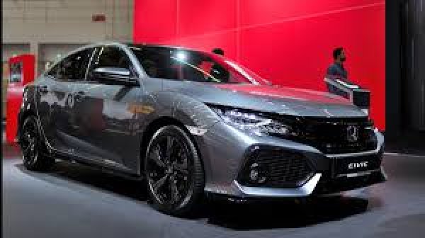 Японската Honda Motor заема седмо място в класацията с 3,18 милиона продадени нови автомобили (-2,9%) въпреки спада от 11,8% на азиатския пазар.
