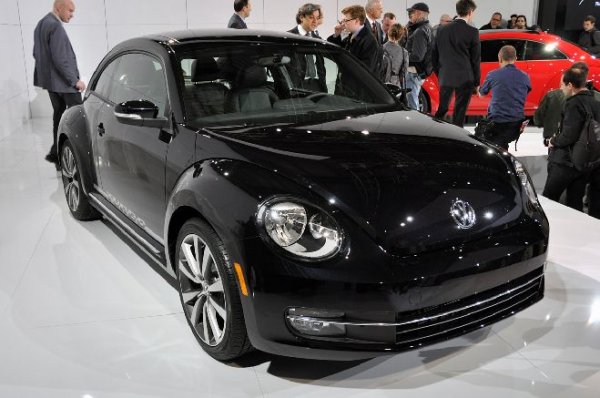 Премиерата на новия VW Beetle от автосалон Ню Йорк 2011