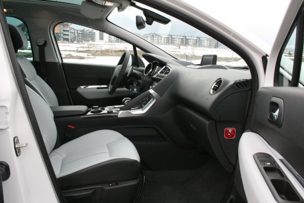 Peugeot 3008 HYbrid4