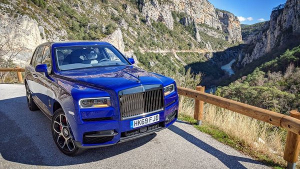 Колите на Rolls-Royce рядко са по върховете на класациите за продажби, защото цените им са височки дори и за свръхлуксозния сегмент. Но Cullinan, първият SUV на марката, е явно изключение. Въпреки стартовата цена от 545 000 лева моделът е пласирал 168 бройки в Европа от началото на годината. 

