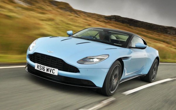 Най-базовият DB11 няма и 340 000 лева. Продажбите са с около 160 автомобила по-малко от същия период на 2019. 
