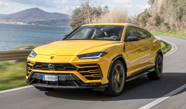 Като стана дума за свръхлуксозни SUV, няма как да подминем и отрочето на Lamborghini, което започва от 360 000 лева. Продажбите все още са под тези от 2019, но бързо догонват. 
