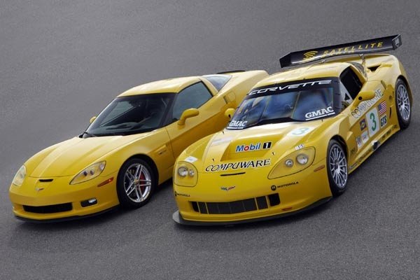 Z06 е произведен на базата на успешния състезателен модел C6.R