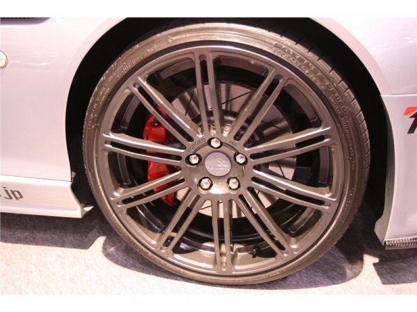 Доработен Aston Martin DB9 от TWS / Токио 2009