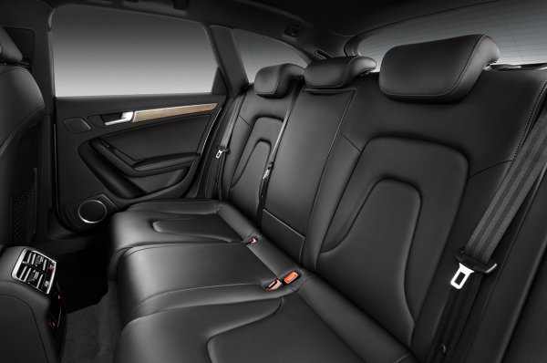 Audi A4 Allroad Quattro 2012